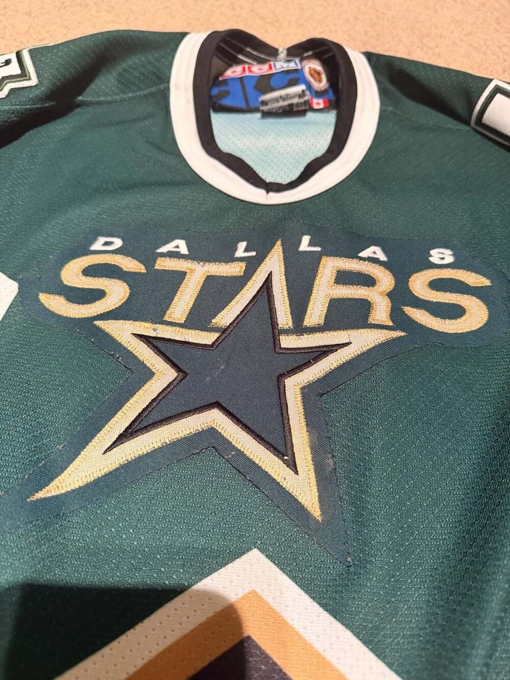 Vintage CCM Dallas Stars NHL Hockey Jersey - Youth Size L/XL (i) - Picture 2 of 5